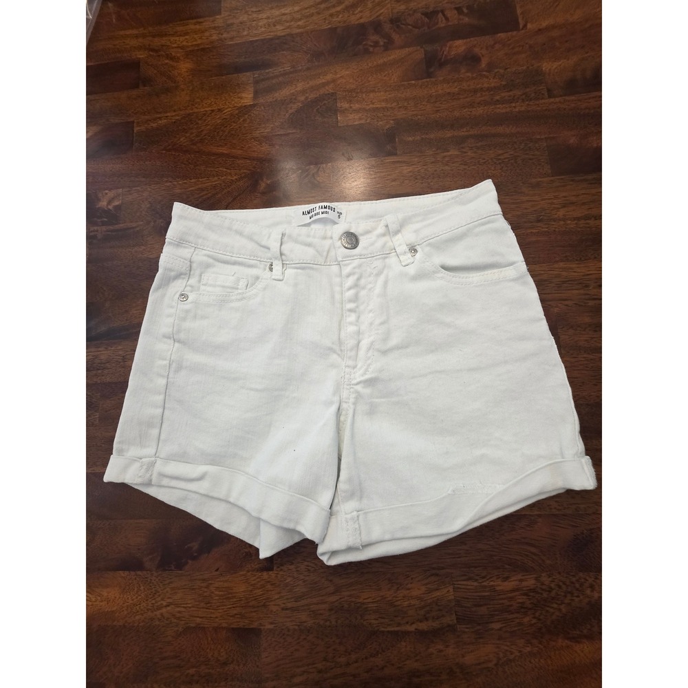 Almost Famous Womens White Mid Rise Midi Denim Shorts Size 5 Cuffed Hem 227